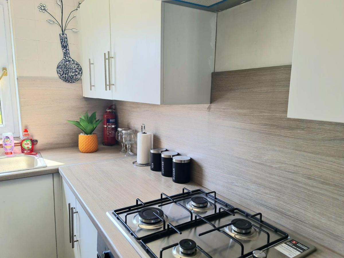 Immaculate 3-Bedrooms Dundee Apartment Exterior foto